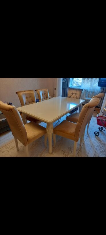 продаю айфон 6: Qonaq otağı üçün, İşlənmiş, Dördbucaq masa, 6 stul