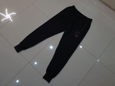 levis košulje muške: Sweatpants, XL (EU 54), Nike, color - Black, Cotton