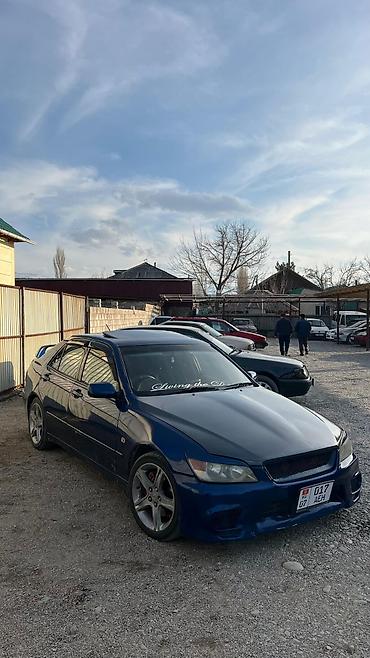 Lexus: Lexus IS: 2001 г., 2 л, Седан — 1