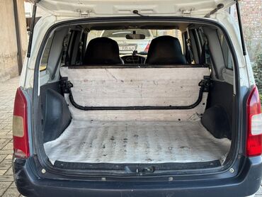 Toyota: Toyota Probox: 2004 г., 1.5 л, Автомат, Бензин, Универсал — 9