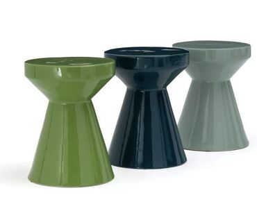 Lejankalar, şezlonqlar: Şezlong 
Lejenka. 
Hovuz içi özel tasarım — 24