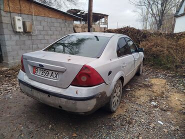 Ford: Ford Mondeo: 2001 г., 1.8 л, Механика, Бензин, Седан