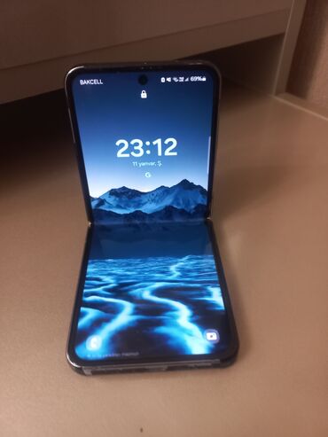 ikinci el telefon ayfon 11: Samsung Galaxy Z Flip 4, 256 GB, rəng - Göy, Sensor, Barmaq izi, Face ID