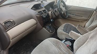 водный катер: Mitsubishi Chariot: 1998 г., 2 л, Автомат, Бензин, Универсал — 7