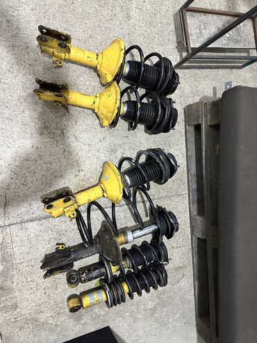 полики субару аутбек: Чачырандылардан коргогуч Комплект Subaru, 2003 г., Колдонулган, Оригинал