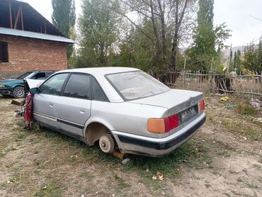 ауди жуз: Audi 100: 1990 г., 2 л, Механика, Бензин, Седан