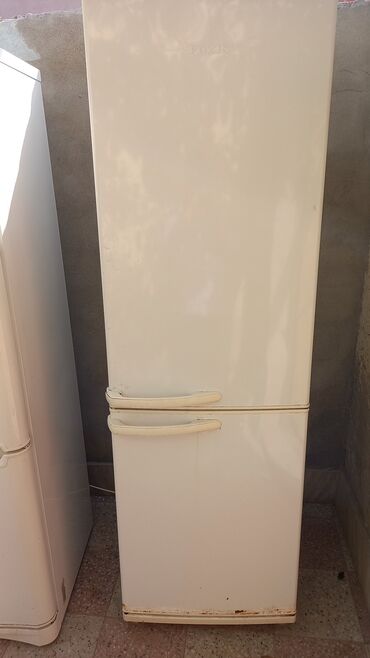 maşın soyducusu: İşlənmiş 2 qapılı Indesit Soyuducu Satılır, rəng - Ağ, Dolab içi
