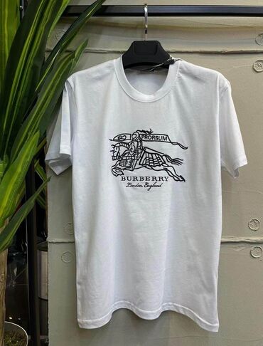 Majice kratkih rukava: S M,L,XL, XXL 2400 — 11