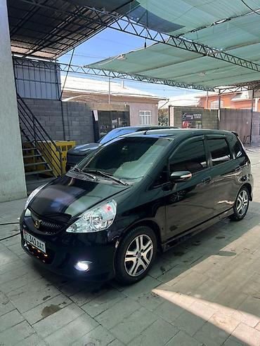Honda Jazz: 2004 г., 1.5 л, Кол менен иштөөчү, Бензин, Хетчбек — 6