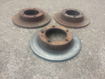 Auto delovi: Diskovi kocnica Lada Niva. Polovno, ocuvano, skinute sa rastavljenih — 1