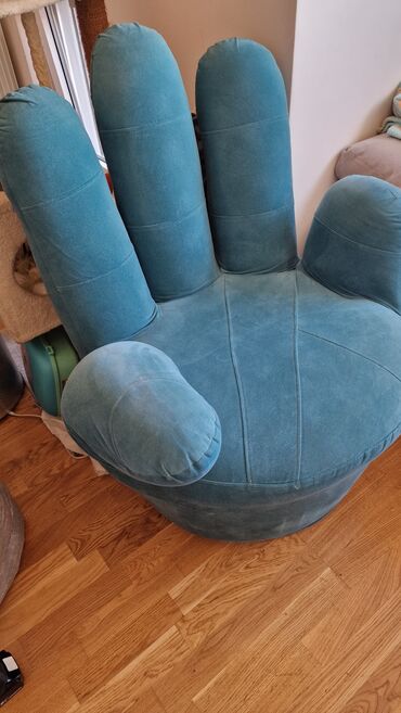 rasklapanje fantastico forma ideale fotelje na razvlacenje: Rotirajuca fotelja u obliku ruke. Mikrofiber. Mehanizam za rotiranje