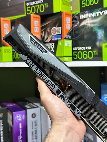 3080 pmsan: Videokart Gigabyte GeForce RTX 3080, 10 GB, İşlənmiş — 2