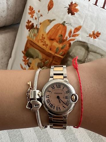 Cartier Ballon Bleu qadın qol saatı - Korpus: paslanmayan polad, sağ
