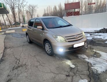 Toyota: Toyota ist: 2003 г., 1.5 л, Автомат, Бензин, Хэтчбэк