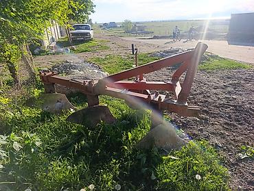 мтз 982: Навесной плуг для трактора МТЗ - Маркировка на раме: ПЛН 3-35 — 2
