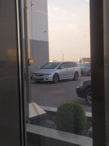 Honda: Honda Odyssey: 2004 г., 2.4 л, Типтроник, Бензин, Минивэн — 8