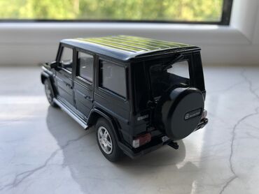 Avtomobil modelləri: Mercedes, 2025 il, 1:43, Dəmir, Rayonlara çatdırılma, Ödənişli çatdırılma — 14