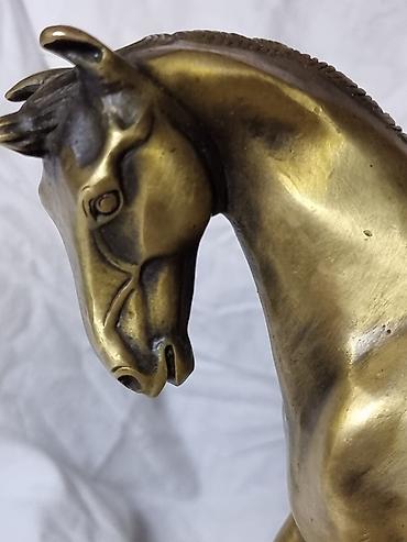 Статуэтки: Бронзовая «Лошадь» Статуэтка. СОСТОЯНИЕ ОТЛИЧНОЕ. ЦАРАПИН — 2