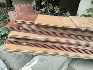 Laminat: Alman istehsali laminat yaxshi veziyyetdedi 15-20 kv