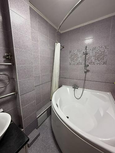 маркет: 3 комнаты, 70 м², 10 мкр 106 серия, 9 этаж, Евроремонт — 9