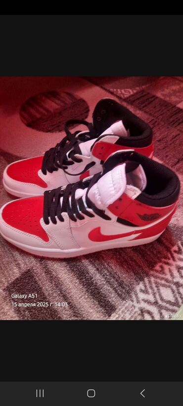 Кроссовки и спортивная обувь: Кроссовки баскетбольные высокие Nike Air Jordan (силуэт AJ1). - Цвет — 7