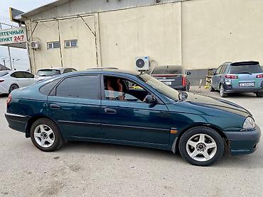 обменяю на машину: Toyota Avensis: 2002 г., 1.8 л, Автомат, Бензин, Хэтчбэк — 7