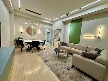 Kirayə mənzillər: İcarəyə verilir 2 otaqlı yeni tikili 100 m², Ağ şəhər q. Kateqoriya — 3