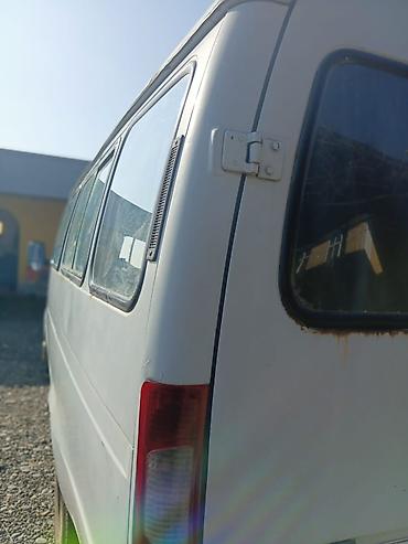 QAZ: GAZelle yük/miniven - Korpus: Ağ rəngli kuzov, qabaq kapotunda qartal — 8