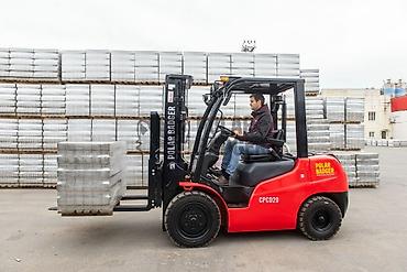 lt: Сдаю Вилочный (Кара) погрузчик, 3500 тонн, Почасово — 1