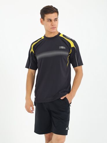 Футболки: Футболка UMBRO AS045 Материал: Climacool Цена 1200 с. размеры от — 8