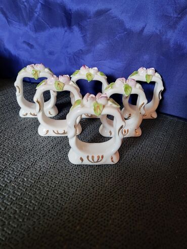 Kuhinjski setovi: Drzaci za salvete novi iz 70ih god.Nemacka Fena porcelan. Drzaci novi na lalafo.rs — 1 Kuhinjski setovi: Drzaci za salvete novi iz 70ih god.Nemacka Fena porcelan. Drzaci novi — 1