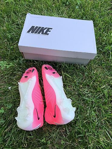 nike corablar: Nike Phantom Luna 2 Elite FG
Təzə butsi 43,44 razmer — 3