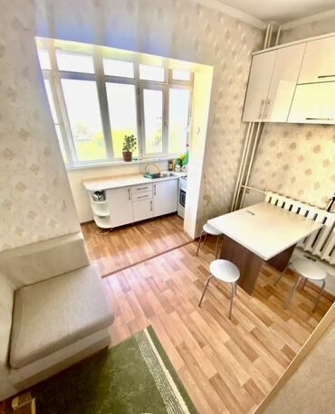 Продажа квартир: 1 комната, 42 м², 106 серия, 7 этаж, Старый ремонт