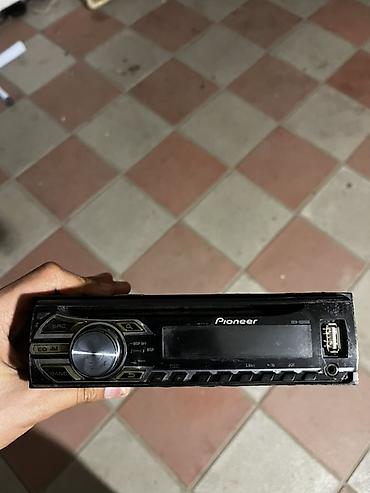 ses guclendirici satisi: Pioneer DEH-1550UB avtomobil maqnitolası maşınım üstdə gəlib yaxşı — 1