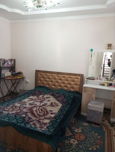 Посуточная аренда домов: 150 м², 5 комнат, Балкон застеклен at lalafo.kg — 16 Посуточная аренда домов: 150 м², 5 комнат, Балкон застеклен — 16