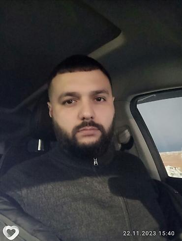 operator is: Administrator, 42 yaş, 5 ildən artıq təcrübə, Restoran — 1