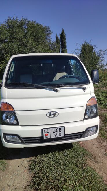 на бус сапок сапог: Жүк ташуучу унаа, Hyundai, Стандарт, 3 т, Жаңы