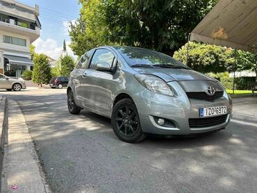 Toyota Yaris: 1.3 l | 2008 year Hatchback