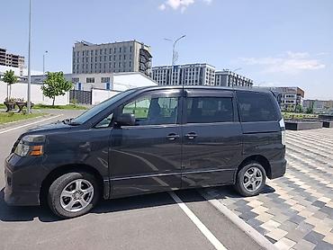 машины китайские: Toyota Voxy: 2004 г., 2 л, Автомат, Бензин, Минивэн — 3