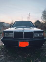 электро мотоцыкал: Mercedes-Benz 190: 1991 г., 2 л, Механика, Бензин, Седан