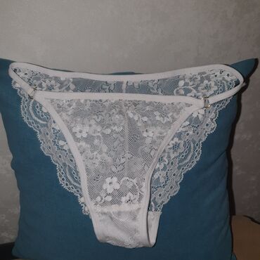 Gecəliklər: Stringi S razmer — 9