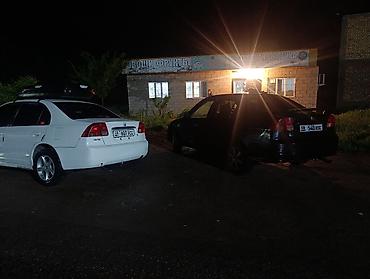 срв crv: Honda Civic: 2000 г., 1.7 л, Вариатор, Бензин, Седан — 7