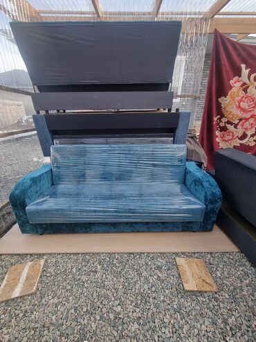 Прямые диваны: Прямой диван, Новый, Трехместный — 19