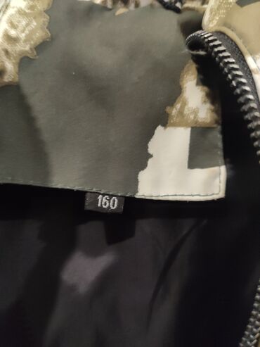 Прокат детских карнавальных костюмов: Куртки для мальчиков зимние, осенне-весенние ветровки, красная куртка — 18