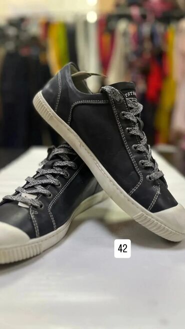 Кроссовки и спортивная обувь: Секонд хенд Сокулук — 3