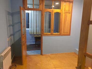 Uzunmüddətli kirayə mənzillər: 6ci mk 2otaqlı içi əşyalı ev kira verilir 380 AZN 5in 5ci mərtəbəsi — 12