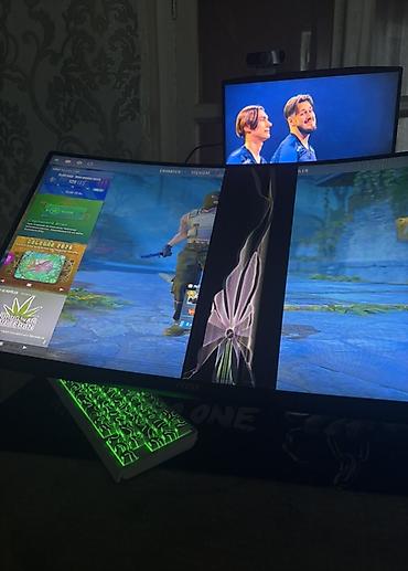 manitor satilir: MSI 27inch 280hz monitor satılır. Qeyd: - Şüşə/paneldə mərkəzdən — 1