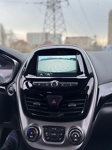 Chevrolet: Chevrolet Spark: 2018 г., 1 л, Вариатор, Бензин, Хэтчбэк — 10