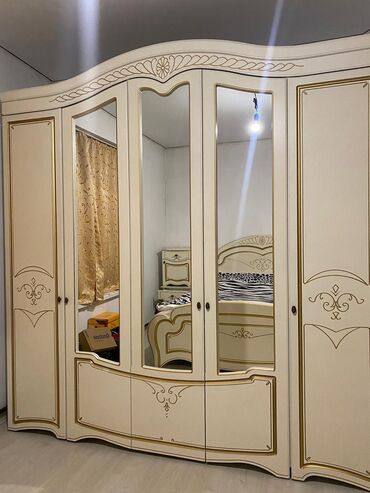 кроват советский: Спальный гарнитур, Двуспальная кровать, Шкаф, Комод