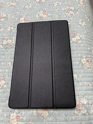 redmi pad чехол: Чехол-книжка для планшета, черный. - Форм-фактор: тройная складная — 1